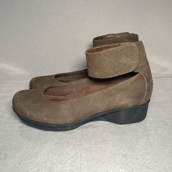 Dansko Lulu Ankle Strap Wedges Comfort Shoes Leather Taupe Brown Women 6.5-7 - Picture 3 of 8